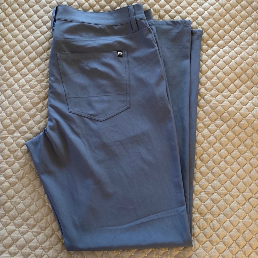 Men’s Travis Mathew pants